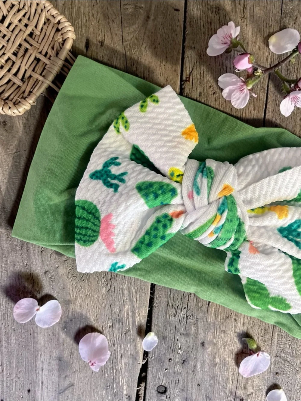 Baby & Toddler Oversized Cactus Bow Desert Blooms & Cacti Headband – Sage Green